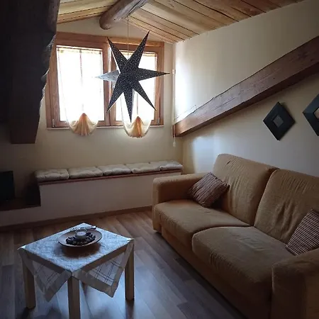 דירה Mansarda Con Terrazzo Arredato קאסרטה