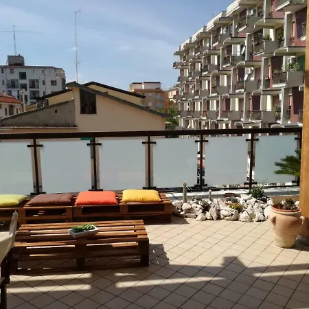 Mansarda Con Terrazzo Arredato *