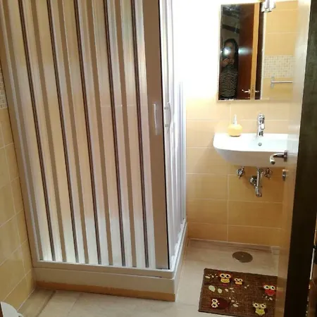 Mansarda Con Terrazzo Arredato * קאסרטה